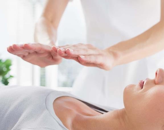 Soin Reiki — énergie universelle